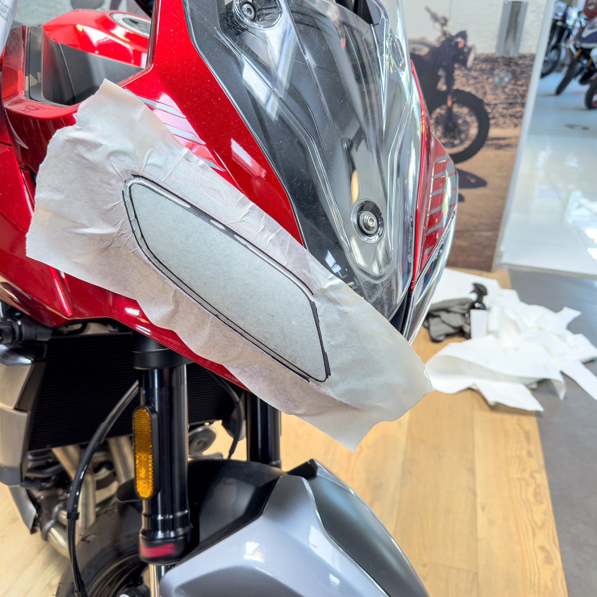 Steinschlagschutz Schutzfolie für Triumph Tiger Sport 660 Scheinwerfer Folie